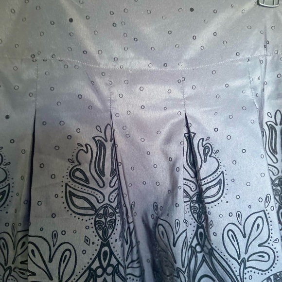 Gorgeous size 6 skirt - Picture 6 of 10